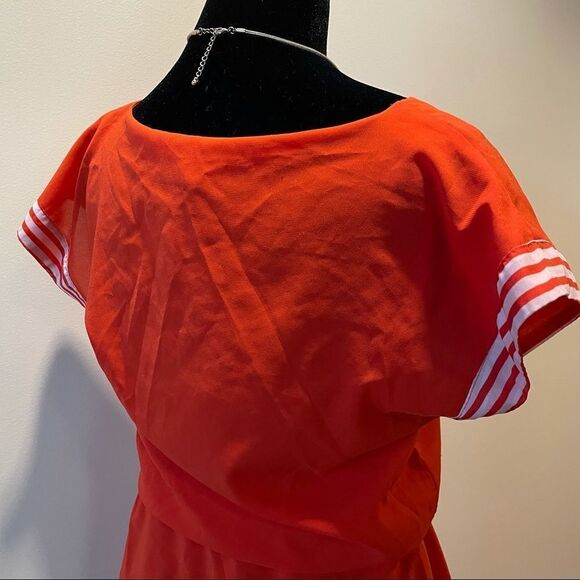 H81 Red Short-Sleeved Stripe Detail Mini Dress - Picture 5 of 12